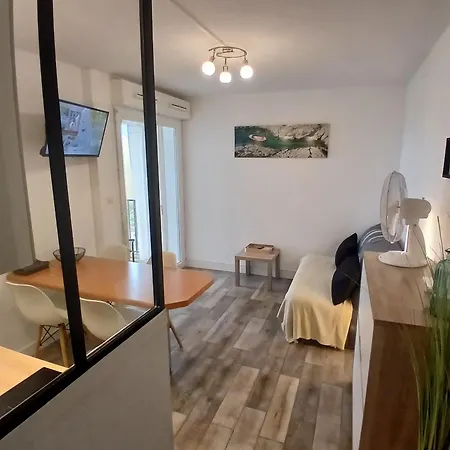 T2 Avec Loggia Belle Vue Et Parking شقة *