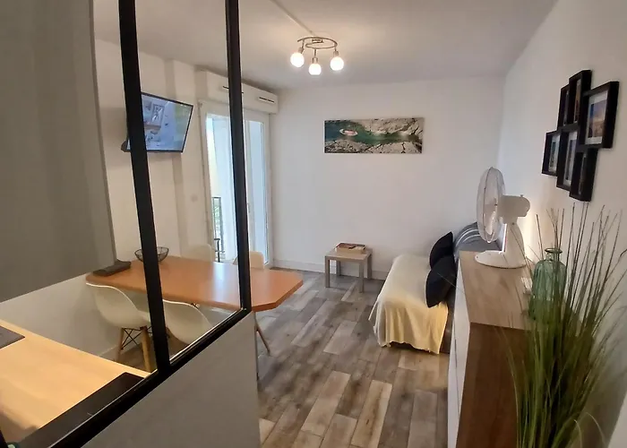 T2 Avec Loggia Belle Vue Et Parking דירה *